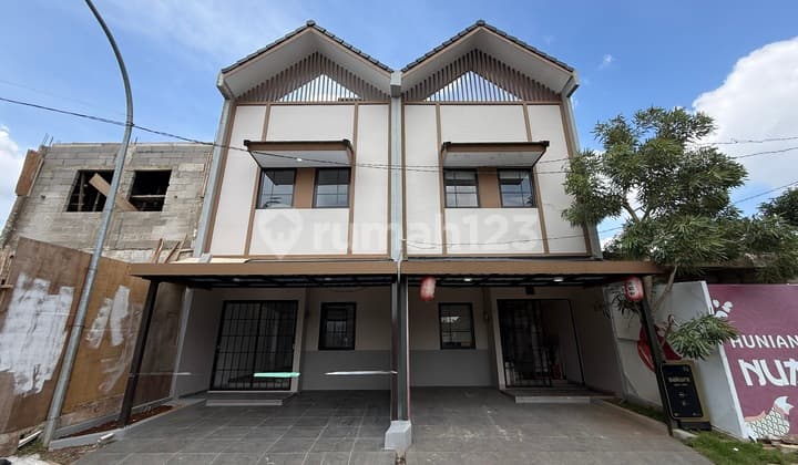 Rumah Mewah 3 Lantai Desain Japanese Style di Kota Depok