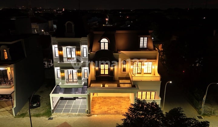 Rumah Mewah 3 Lantai di Jagakarsa Jakarta Selatan Dalam Cluster