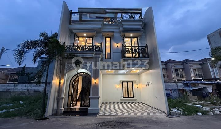 Rumah Mewah 3 Lantai Rooftop, Dekat Tol Andara dan Brigif SHM