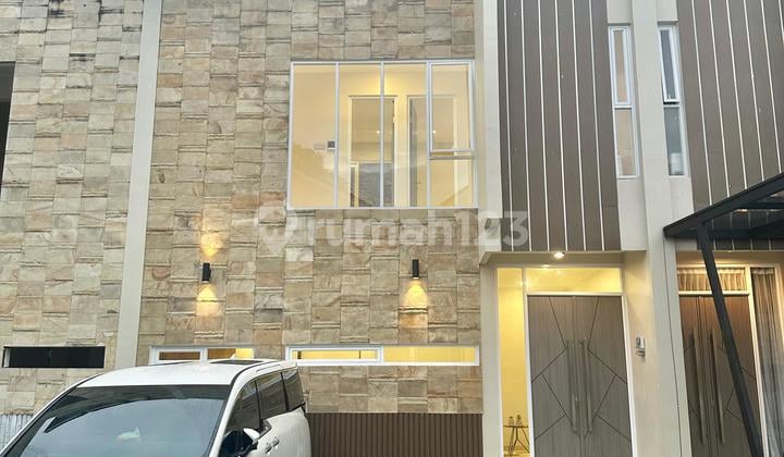 Rumah Dekat Tol KRL Serpong Dalam Cluster Serpong di Jual Murah