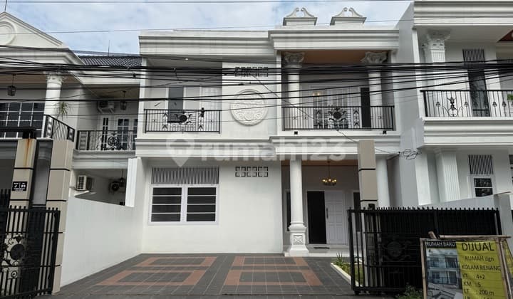 New House 2 Lantai Mewah Murah dengan Tanah Luas dan Private Pool di Cinere Depok