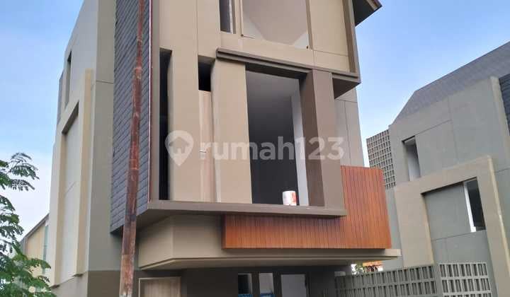 Luxury House near Jl. Diponegoro Pekanbaru