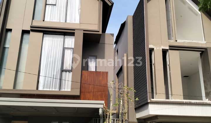 Rumah Mewah di Dekat Gobah Kota Pekanbaru