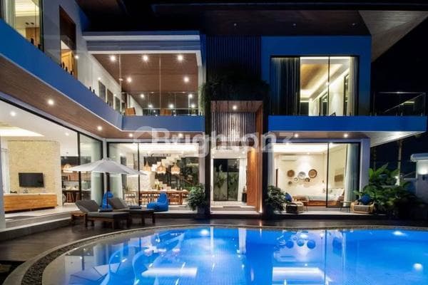Luxury 4 Bedroom Villa In Canggu 36 Years Leasehold (206v)
