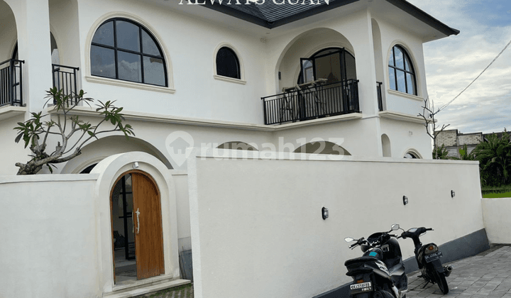 For Sale 2 Unit Villa Modern Canggu-Buduk