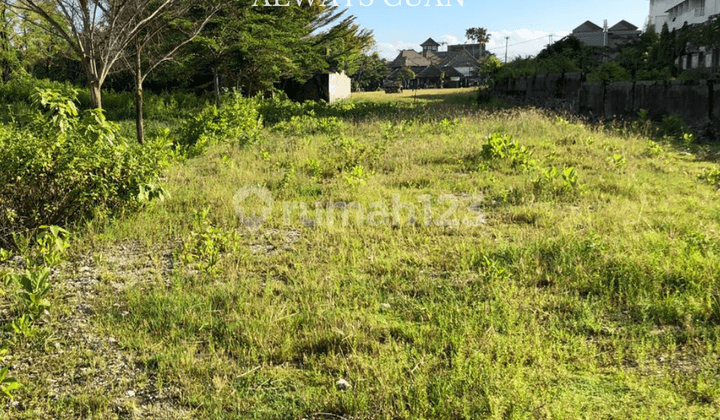 Tanah Lokasi Jl Cendrawasih Kerobokan Kelod Dijual