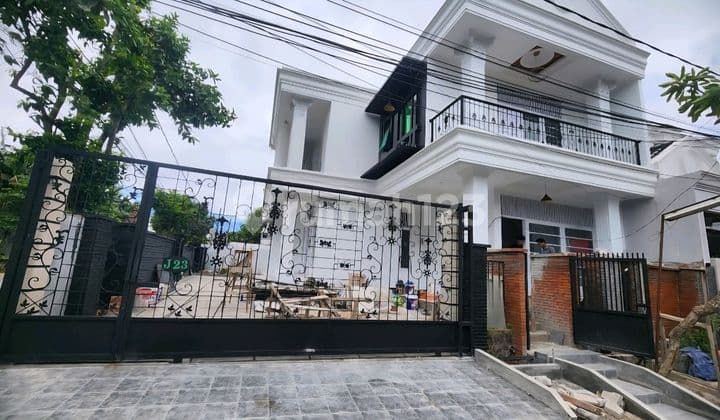 Dijual Baru Renovasi American Classic di Cinere