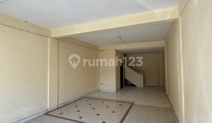 Disewakan Ruko Bangunan Usaha 2 Lantai -Gunung Agung