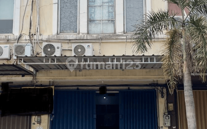 Rukan Strategis Hadap Jalan Raya Utama Mutiara Taman Palem, Parkir Luas & bebas banjir.