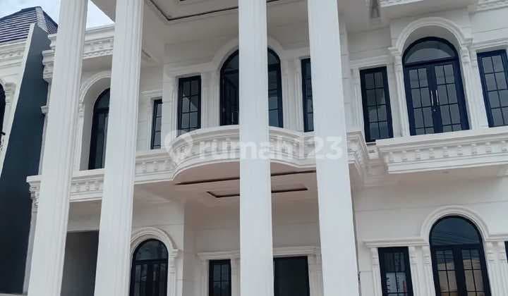 Nirwana Garden Townhouse