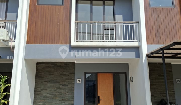 Rumah 2 Lantai di Pusat Kota Pamulang Dekat Akses Tol Pamulang