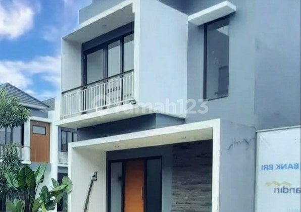 Brand New The Pamulang Townhouse Siap Huni Depan Bundaran Unpam