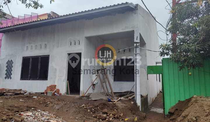 New Building on Gajah Raya Street