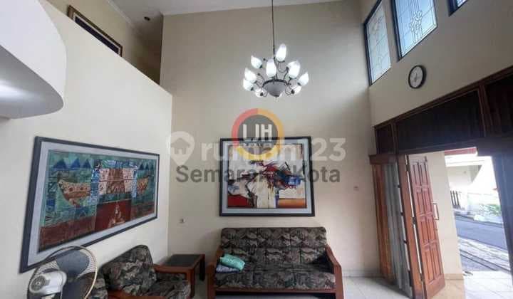 Rumah Mewah di Gombel Permai
