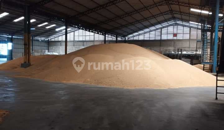 Warehouse in Cikande Tangerang, Land Area 2000 m², Container Access, Price 1.080 Billion.