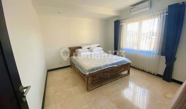 Near New Huge Luxury Villa With High Quality Furnishings