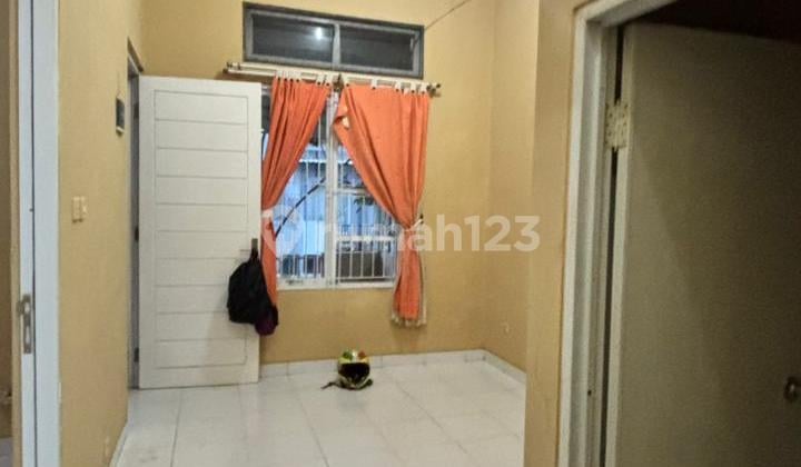 House for Rent, Strategic Location