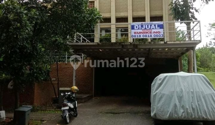 Rumah Mewah Dijual / Disewa Cluster Brassia