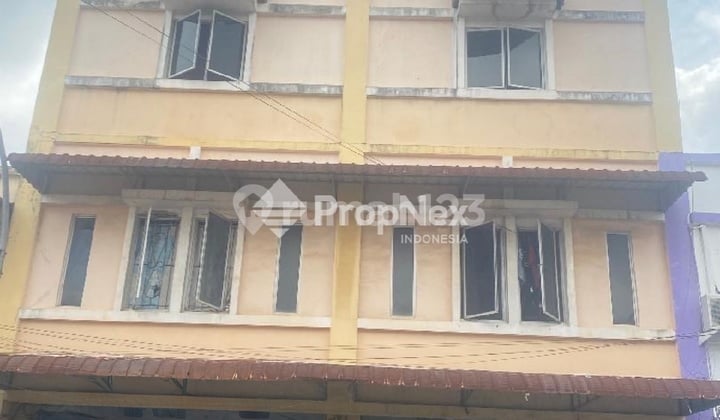 For Sale 3-Story Shop House with Boarding Rooms in Baloi, Batam