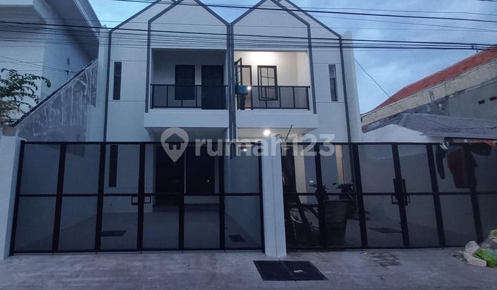 Sim Dijual Rumah Baru Di Lebak 2 Lantai Dekat Raya Kenjeran