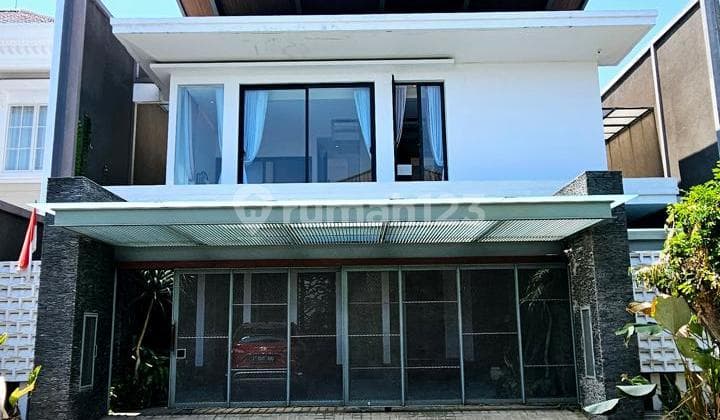 For Sale Luxury Villa-Style House In Pakuwon City Cluster Villa Royal