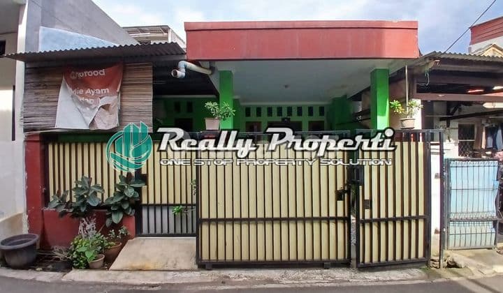 Dijual Rumah 1 Lantai Semi Furnish Dalam Komplek Dukuh Zamrud Bekasi Timur