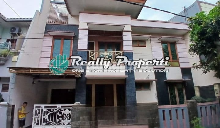 Dijual Rumah 3 Kavling 3 Lantai Dalam Perumahan Jatimulya 5 Menit Ke Tol Bekasi Timur