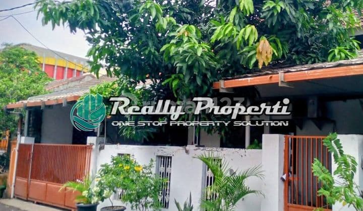 Dijual Rumah Dalam Komplek Lokasi Strategis di Pekayon Bekasi Selatan