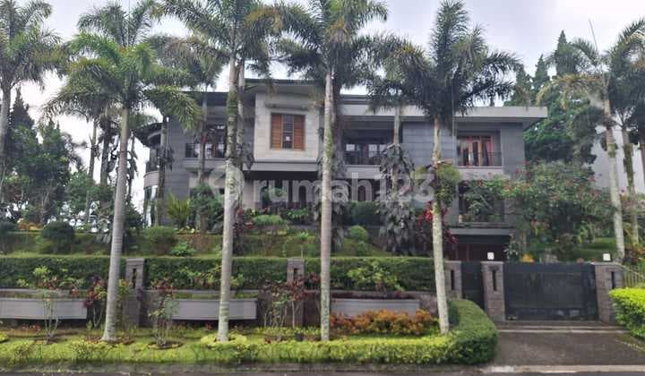 Dijual Villa Bagus di Lembang,Udara Sejuk,Vieuw Pegunungan