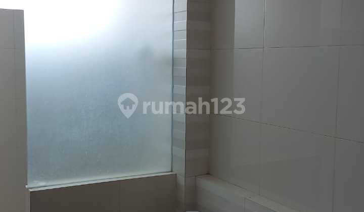 Dijual Rumah Bagus di Pusat Kota dan Pusat Bisnis Astana Anyar