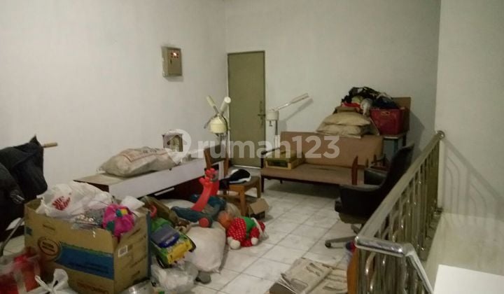 Strategic Shop House for Sale in Moch Toha Area, near Toll Access