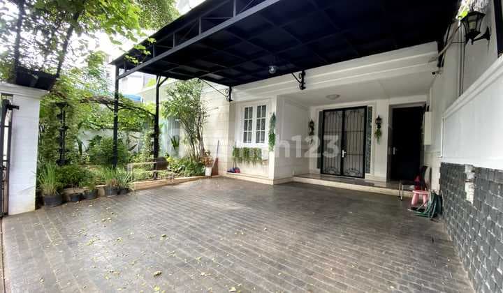 Di Sewa Rumah Menteng Jakpus, 4Br, 2 LT, Swimming Pool
