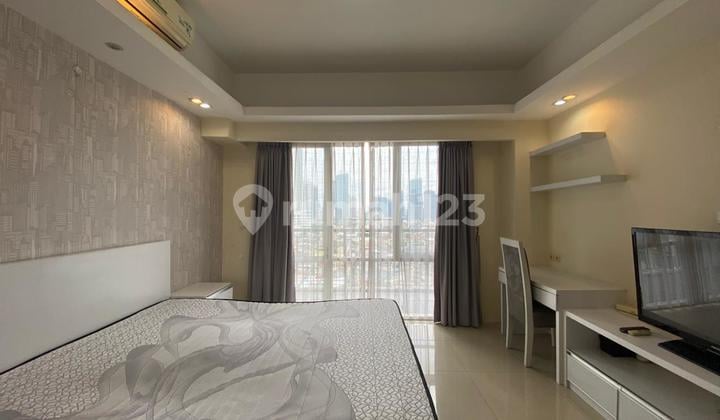 Limited, di Sewa Studio Ambassade Residence di Kuningan