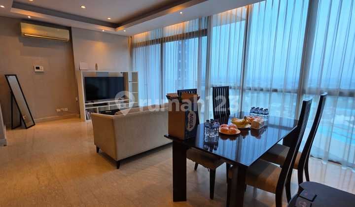 Disewakan Apartement Windsor Tower Luxury 3 Br 2 Bath