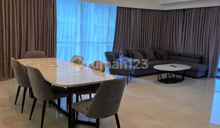 Disewakan Apartement St. Moritz Tower New Presidential 3Br 192M2 Hadap Selatan Timur