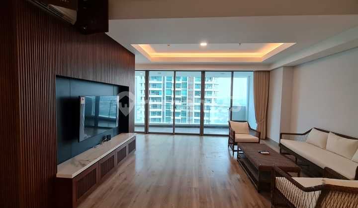 Disewakan Bulanan Apartement St. MORITZ TOWER NEW AMBASADOR 4BR LUAS 168M Di Kembangan Jakarta Barat