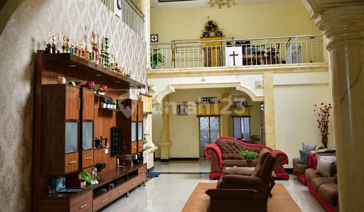 Dijual - Rumah Mewah Skala Besar di Pusat Kota Palembang