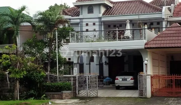 Rumah Elite Kemang Pratama 1, Jalan Utama Boulevard