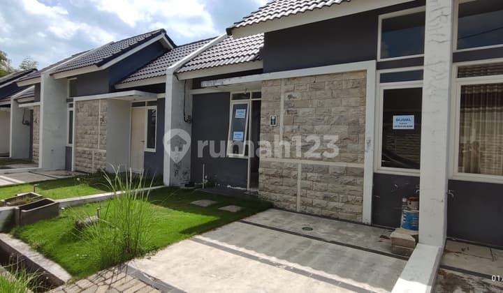 Dijual - Rumah Cluster Strategis di Area Brayu, Mojokerto