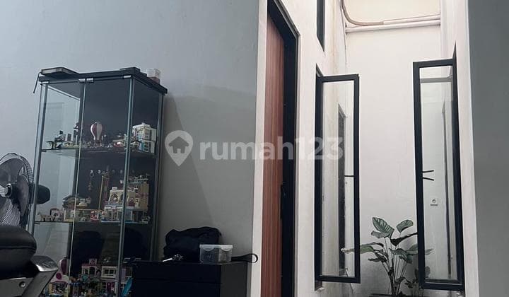 Rumah Strategis Rungkut Mjoyo, Cocok Investasi