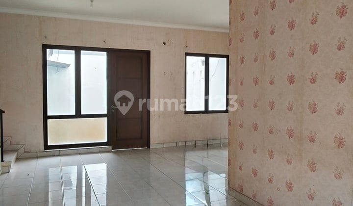 Di Sewakan Rumah Bagus 2 Lantai Dekat Area Perkantoran, Sekolah