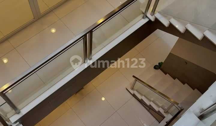 Di Jual Rumah Cantik Siap Huni Lokasi Bebas Banjir