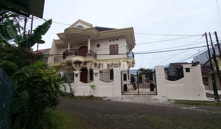 Rumah Sawangan, Depok Dibawah NJOP, Beli Tanah Dapat Rumah Mewah Baru Renovasi Rumah Bagus. SHM. Rumah Hook Mewah, di Perbukitan