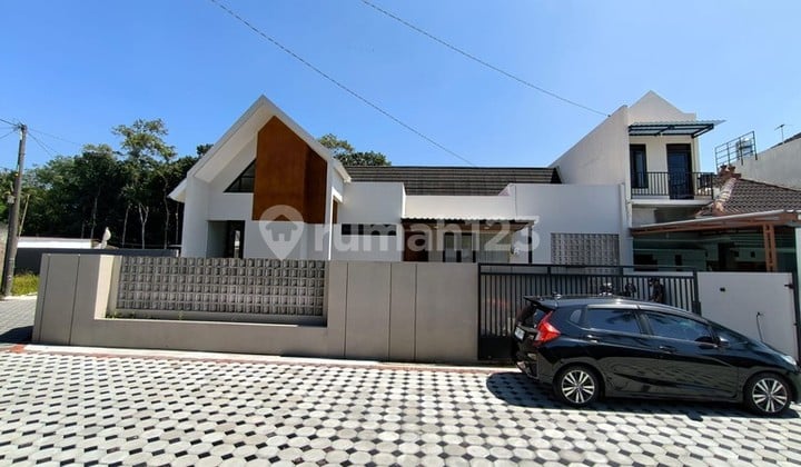 Rumah Modern Minimalis Baru Dekat Kampus Uii Jakal Sleman
