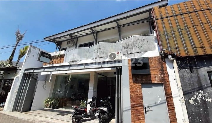 Ruang Usaha 2Lantai Strategis Jl Kaliurang Km5dekat Kampus Sleman