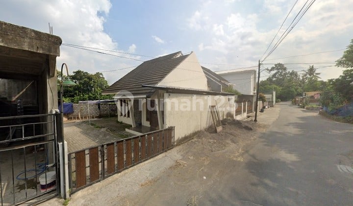 For Sale: Ready-to-Occupy Comfortable Residence in Karangsari, Ngaglik, Sleman