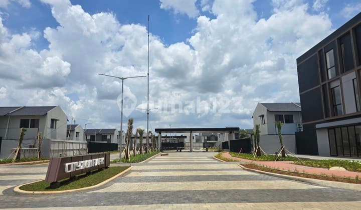 Rumah Cantik 1,5 M Dengan Luas Tanah Yang Cukup Luas