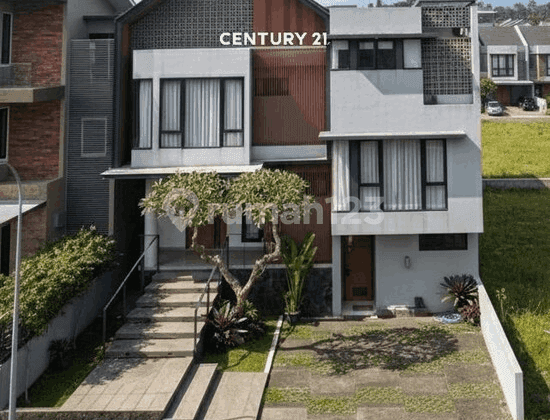 Dijual Villa Dibawah Harga Pasar Golf View di Rancamaya
