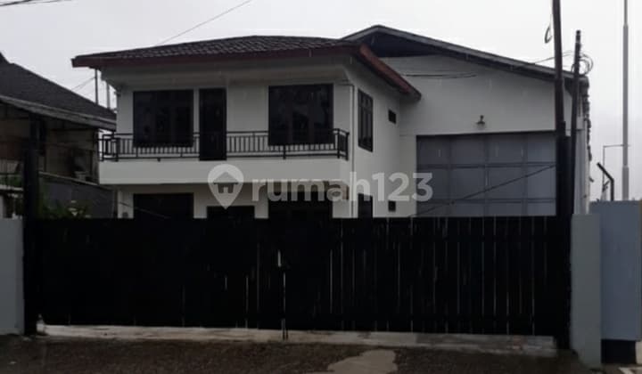 Kantor + Gudang Strategis Berada Di Pinggir Jalan Raya