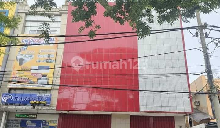 4-Story Linked Shophouse - Move-In Ready, Suitable for Office Use